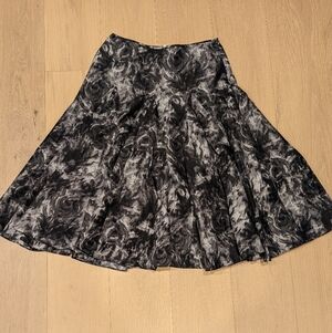 Elegant Black and Gray midi Skirt